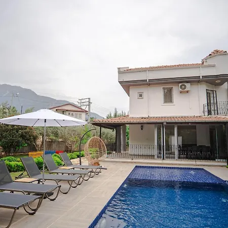 Fethiye Oeluedeniz'De Dag Ve Doga Manzarali Lueks Villa A1 * Φετιγιέ