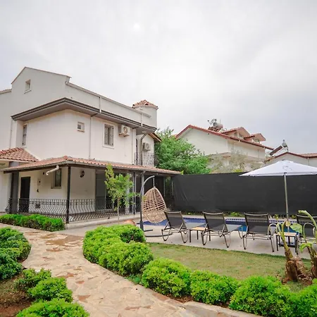 Fethiye Oeluedeniz'De Dag Ve Doga Manzarali Lueks Villa A1 Дом отдыха