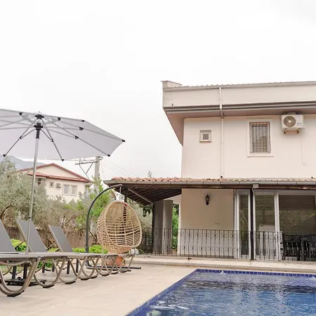 Дом отдыха Fethiye Oeluedeniz'De Dag Ve Doga Manzarali Lueks Villa A1