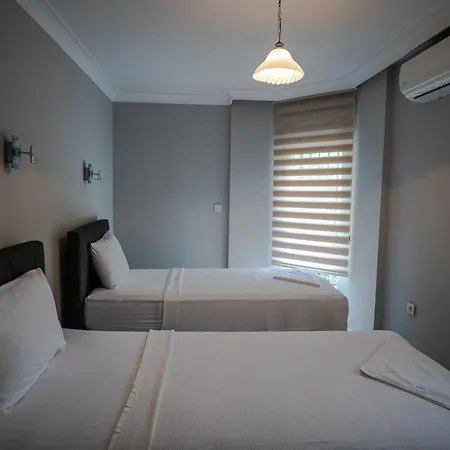 Fethiye Oeluedeniz'De Dag Ve Doga Manzarali Lueks Villa A1 Фетхие